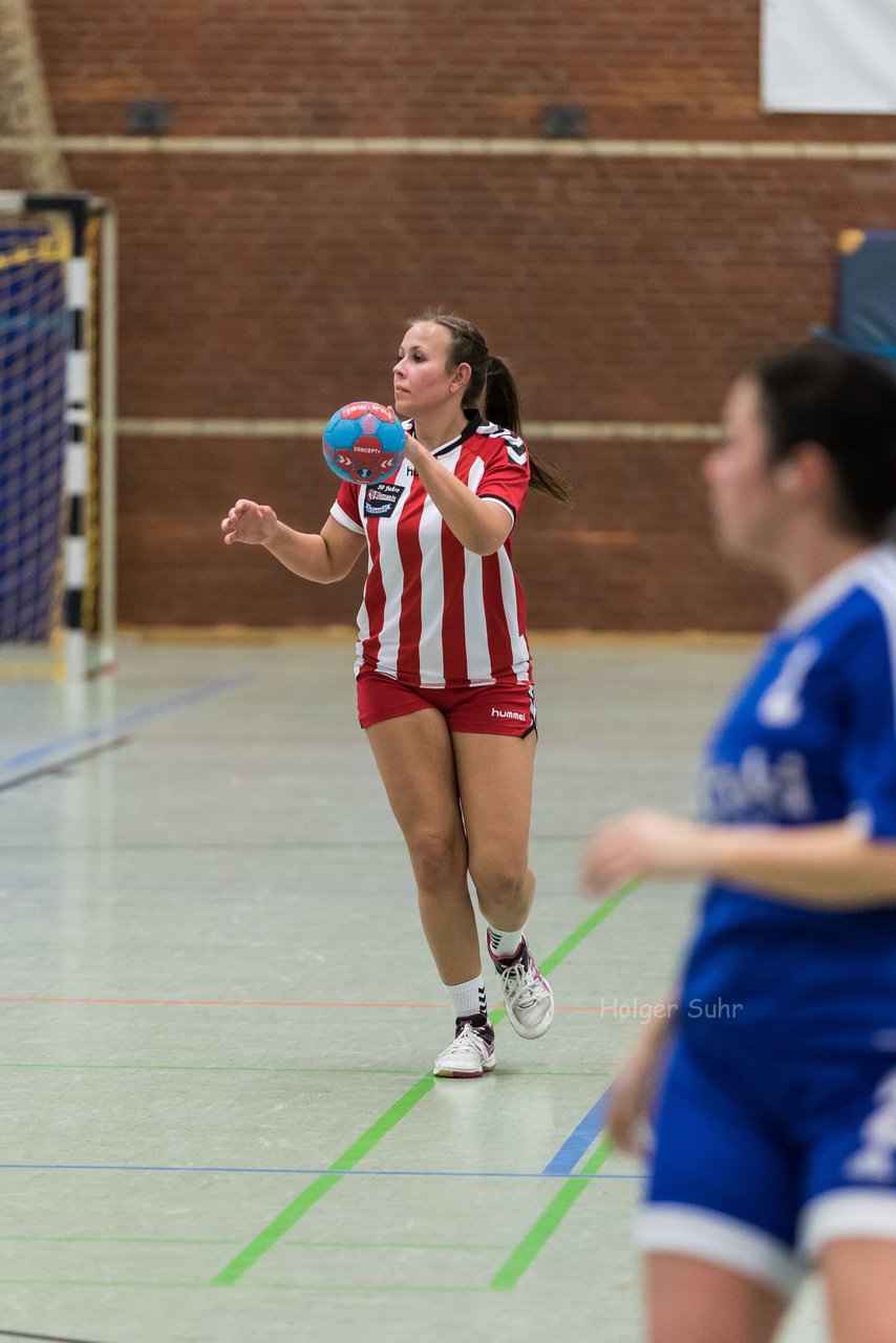 Bild 102 - Frauen Barmstedter TS - Buedelsdorfer TSV : Ergebnis: 26:12